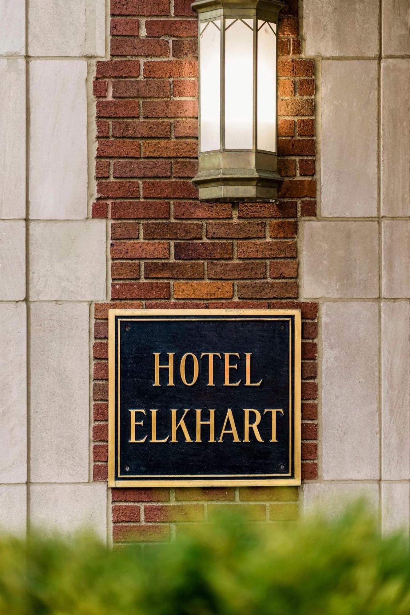 Hotel Elkhart, Tapestry Collection By Hilton Bagian luar foto